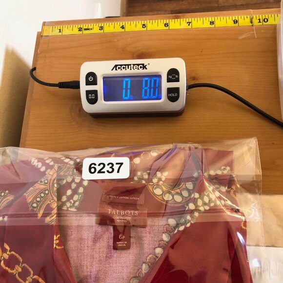 Talbots Shirt Womens 6 Petite Red Button Up Collar Jewelry Chains Haberdashery - Picture 9 of 9